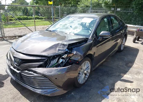 2018 Toyota Camry Xle из США, поврежденный, VIN 4T1B11HK5JU111571